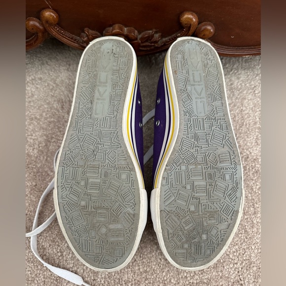 LSU sneakers. Size 6. - Picture 6 of 6